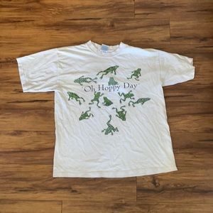vintage frog shirt :)